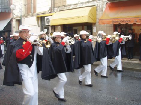 Ingrandisci la foto